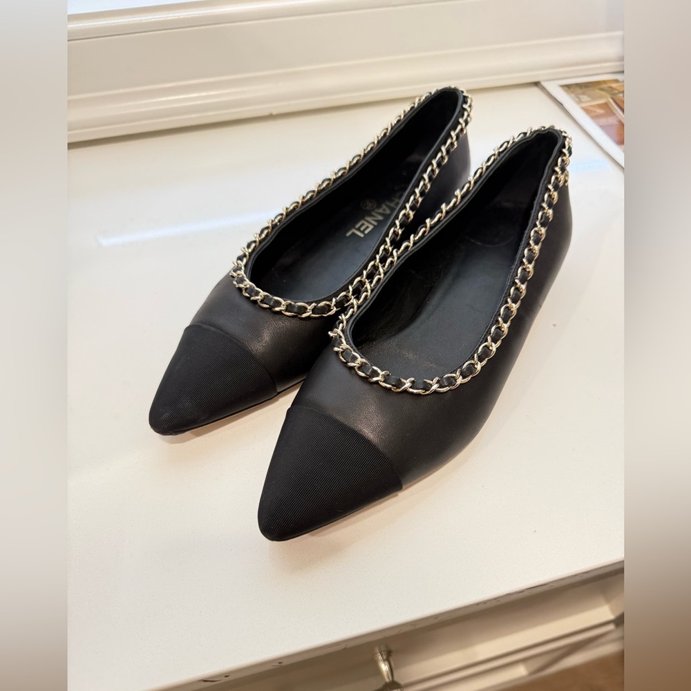 Authentic ✨ CHANEL Black Chain-Embellished Flats
